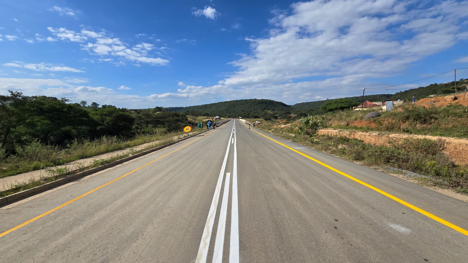 Sagelines crew applying road markings